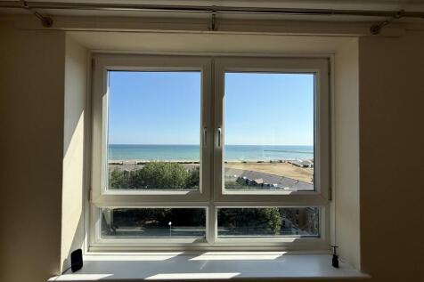 Kingmere, South Terrace, Littlehampton photo 5
