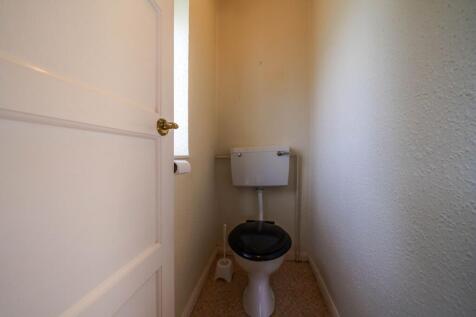 UPSTAIRS TOILET