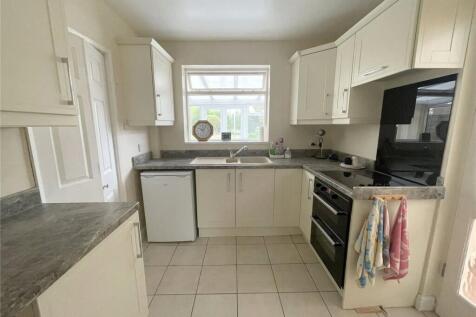 Bideford Way, Cannock, WS11 photo 3