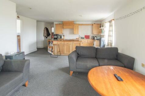 Rear first floor living roomn No2