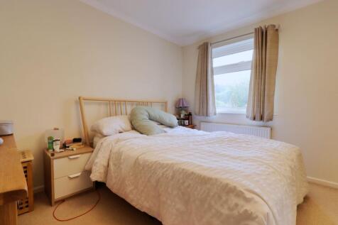 Palmerston Drive, Exeter, EX4 photo 3