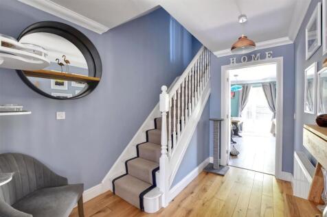 Goulds Drive, Westfield, Hastings photo 4