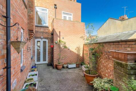 108 Derby Road