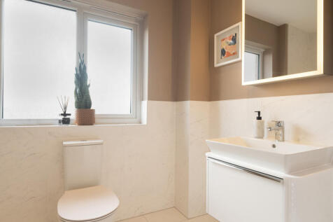Bathroom of the Canterbury, a 4 bedroom house