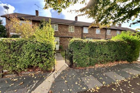 London, E13 - property photo