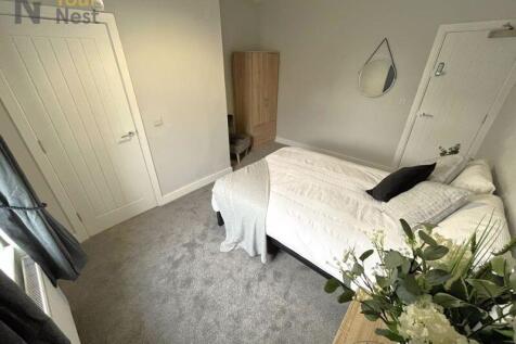 Room 2, Fountain Street, Morley, Leeds, LS27 0PX photo 5