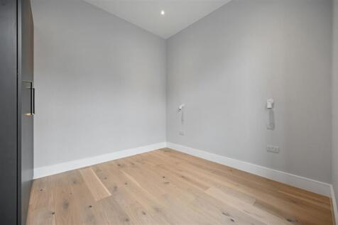 BCAR - 46 Hereford Road - Bedroom (4).JPG