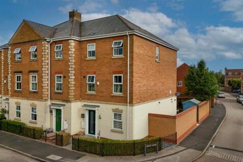 25 Boundary Lane 2.jpg