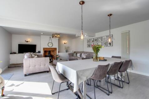 Kitchen/Dining/Family Room