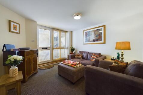 CAM01085G0-PR0447...