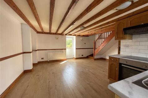 Kitchen / Lounge