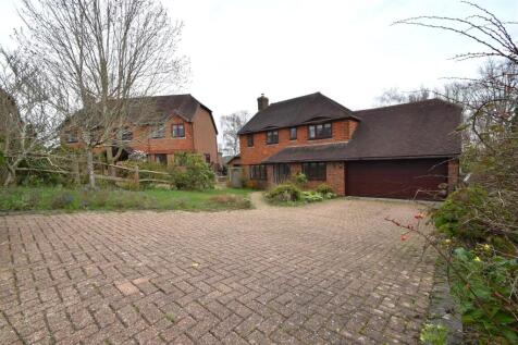 FRONT DRIVEWAY