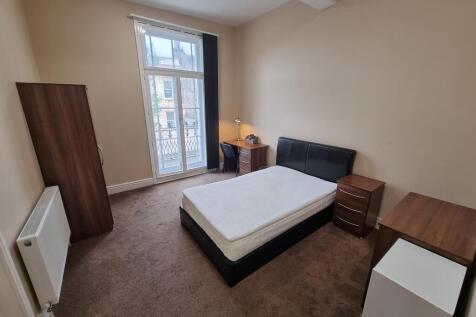 Flat 1, 4-6 Victoria Terrace photo 3
