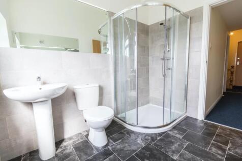 Bathroom 1.jpg