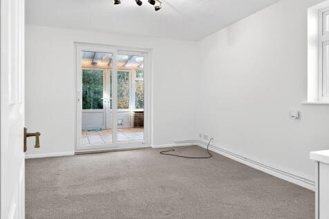 Sitting/Dining Room