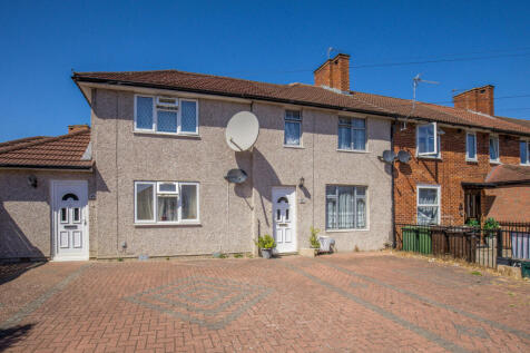 67 Titchfield Road, Carshalton SM5 1PU 3 bed