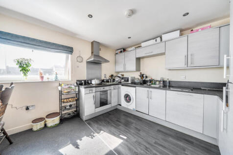 1348211-11-68bac5...