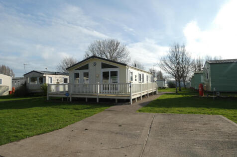 2 Bedroom Park Home for Sale