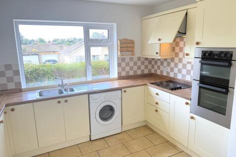 Welsford Avenue, Wells, Somerset, BA5 photo 3