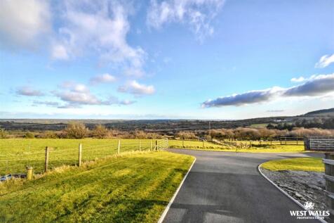 2nd Entrance / Views