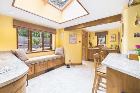 kitchen &amp; breakfast room