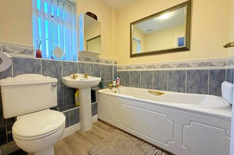 Facetune_11-07-20...