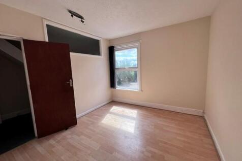 bedroom three.jpg