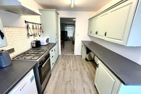 Ochre Dike Lane, Waterthorpe, Sheffield, S20 photo 3