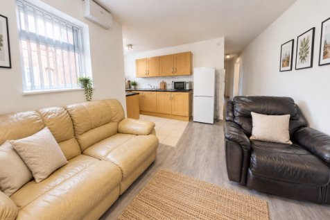 3-bed house on Hastings Street, Loughborough, £1,430/mo