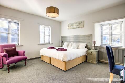 TR Principal Bedroom