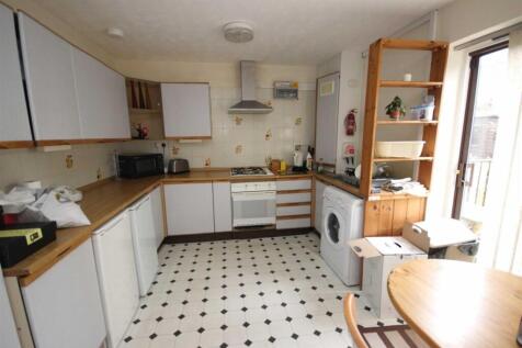 5 Magdalene Court, Durham City photo 3