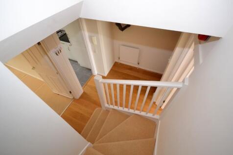 63c Westminster Court, Sydenham Road, Guildford, GU1 photo 4