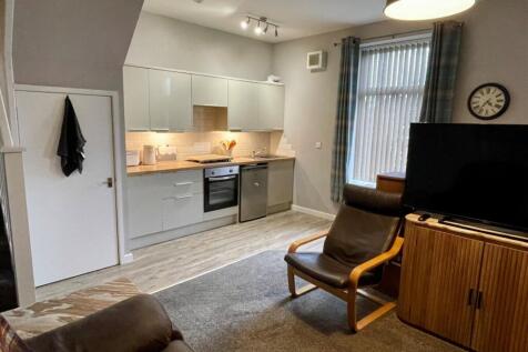 Living Room/ Kitchen