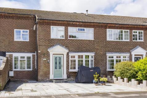 7_Croft_Court_3.jpg