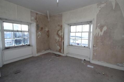 Queens Hotel Upstair