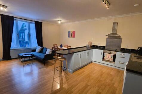 Lounge -Kitchen (1).jpg