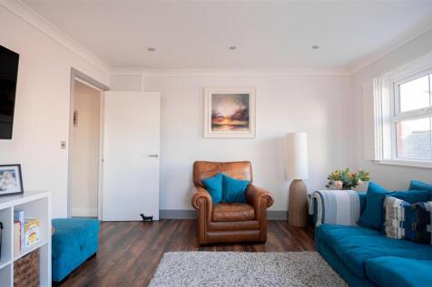 Barrow Gardens, Redhill