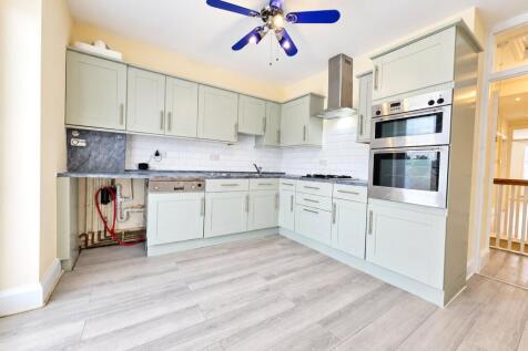 Hobleythick Lane, Westcliff-on-Sea, Essex, SS0 photo 3