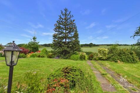 Front Garden/View