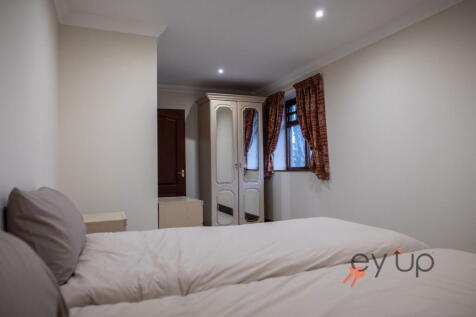 4 bed detached - Brearley Gardens, Off Victoria Road, Liversedge, WF15 7SZ image 5