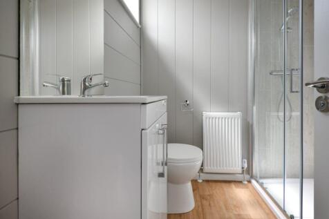 Bathroom With Shower In The Prestige Plantation Ho