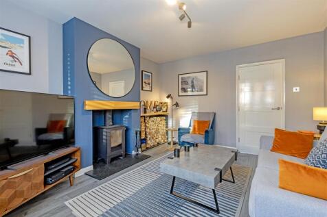 Reception Room-3.jpg