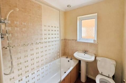 21713931-Bathroom
