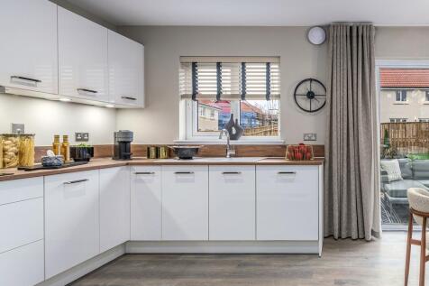 4 bedroom home for sale | kitchen | cala homes