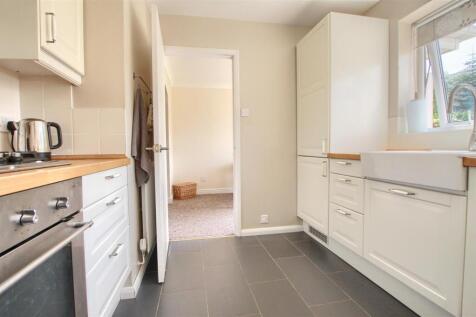 Pembroke Drive, Sober Hall photo 3