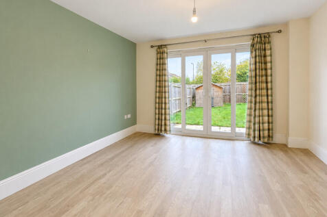 Farro Drive, York photo 3