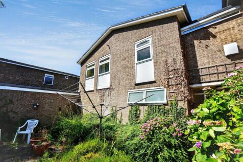 10 Ryecotes Mead, Dulwich, London SE21 7EP
