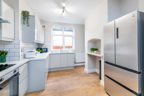 Hartley Avenue, Leeds photo 3