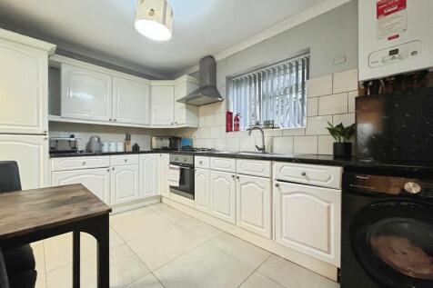 Keel Drive, Slough, Berkshire, SL1 photo 5