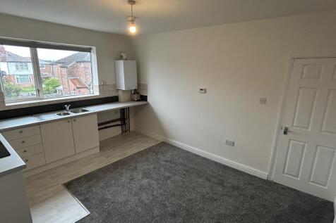 Moss Road, Stretford, Manchester photo 3